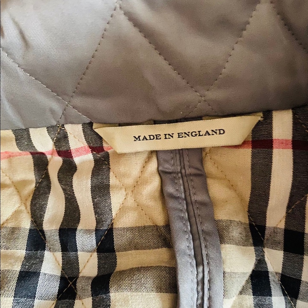 Authentic Burberry jacket! - Picture 3 of 5